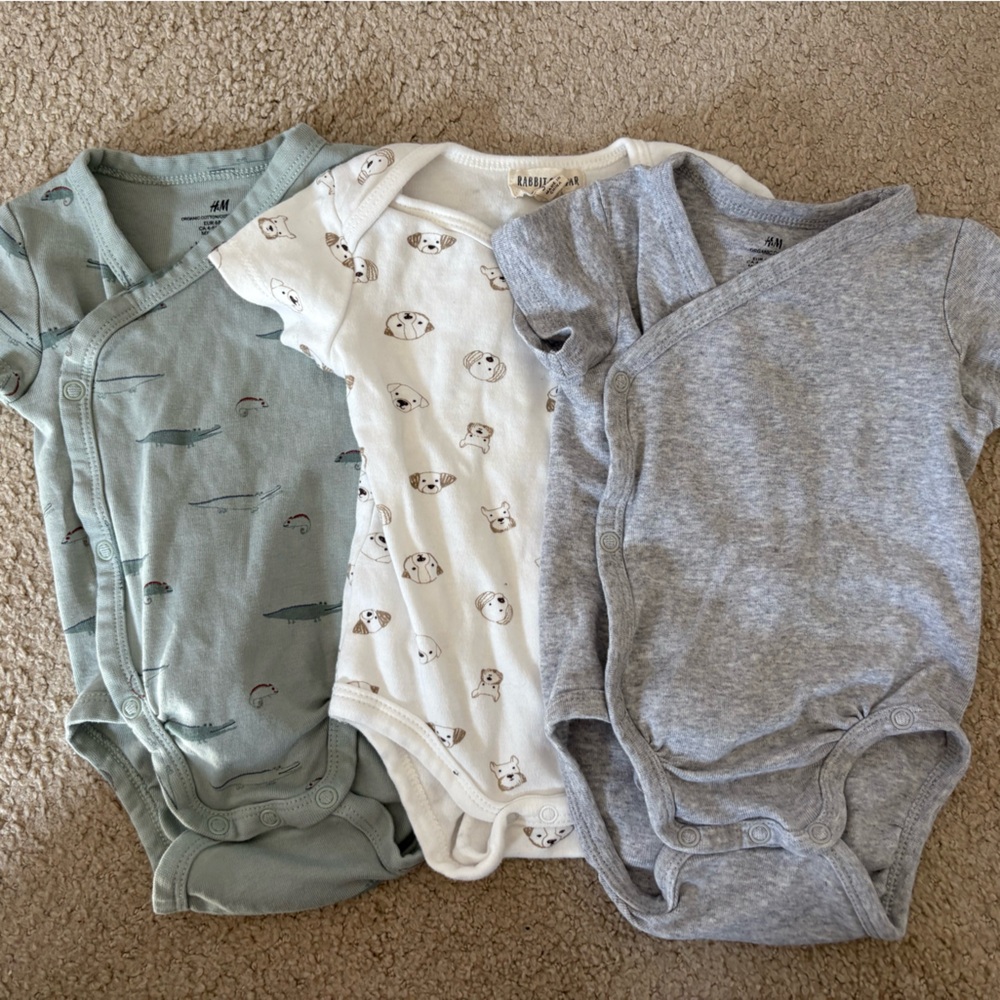 Short Sleeve Bodysuit Bundle - Mint, White, and Heather Gray